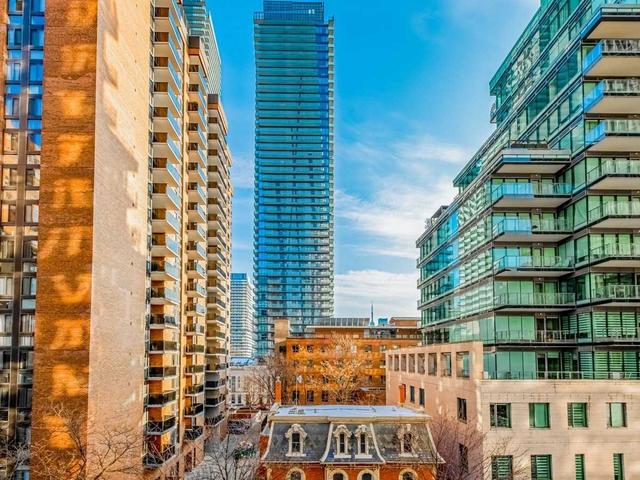 4a - 1 St Thomas St, Condo with 2 bedrooms, 3 bathrooms and 2 parking in Toronto ON | Image 17