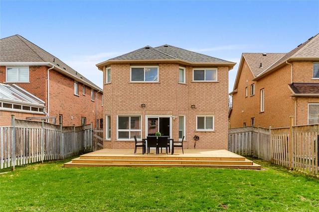 24 Linda Margaret Cres, House detached with 3 bedrooms, 3 bathrooms and 6 parking in Richmond Hill ON | Image 12