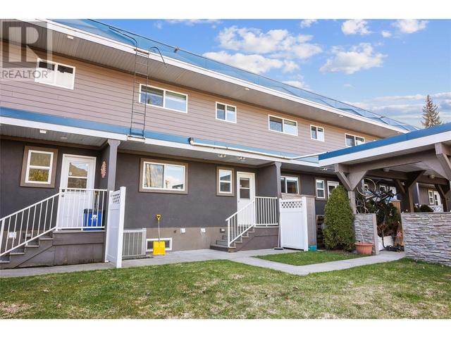 4 - 1600 Front Street, House attached with 3 bedrooms, 1 bathrooms and null parking in Revelstoke BC | Image 5
