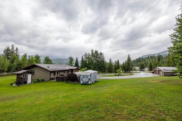 3000 Balmer Drive, House detached with 4 bedrooms, 3 bathrooms and null parking in Elkford BC | Image 38