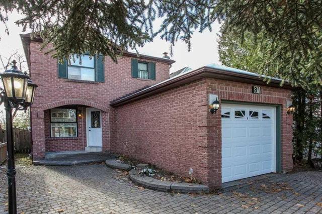 81 Chatfield Dr, House detached with 3 bedrooms, 3 bathrooms and 4 parking in Ajax ON | Image 2