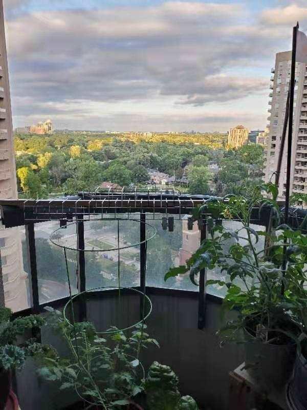 806 - 33 Empress Ave, Condo with 2 bedrooms, 2 bathrooms and 1 parking in Toronto ON | Image 3