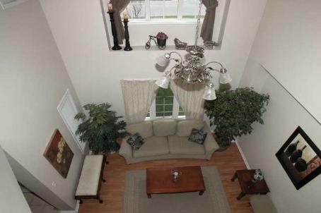 110 Point Hope Pl, House detached with 4 bedrooms, 3 bathrooms and 4 parking in Whitby ON | Image 2