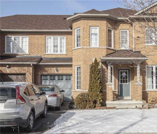 146 Selkirk Dr, House attached with 3 bedrooms, 4 bathrooms and 2 parking in Richmond Hill ON | Image 1
