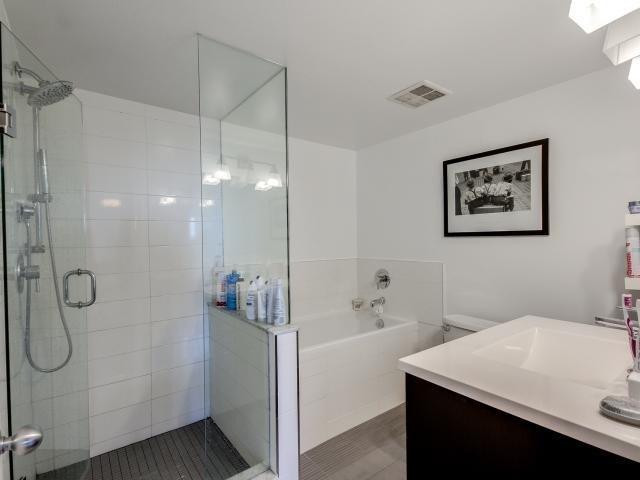 611 - 942 Yonge St, Condo with 1 bedrooms, 1 bathrooms and 1 parking in Toronto ON | Image 10