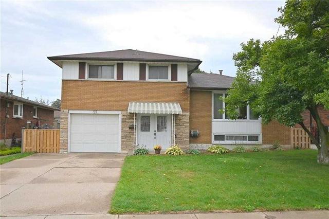 97 Greeningdon Dr, House detached with 3 bedrooms, 2 bathrooms and 4 parking in Hamilton ON | Image 1
