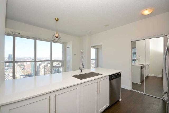 4305 - 4011 Brickstone Mews, Condo with 2 bedrooms, 2 bathrooms and 1 parking in Mississauga ON | Image 2