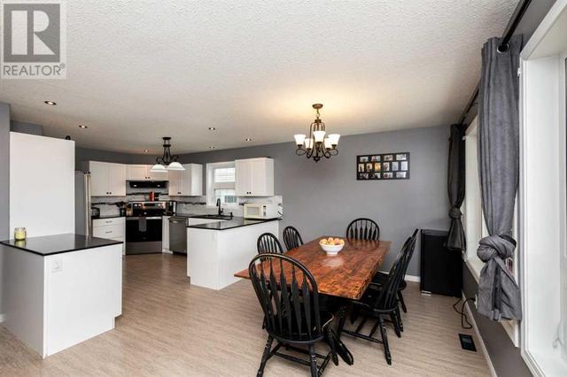 5021 47 Street, House detached with 3 bedrooms, 3 bathrooms and 2 parking in Innisfail AB | Image 13