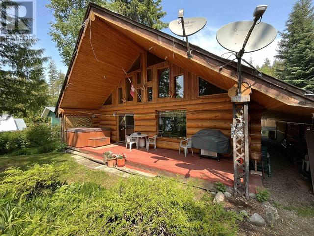 5470 Winkley Creek Road, House detached with 3 bedrooms, 1 bathrooms and null parking in Cariboo F BC | Image 3
