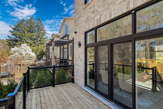 168 Glenvale Blvd, House detached with 4 bedrooms, 5 bathrooms and 3 parking in Toronto ON | Image 32