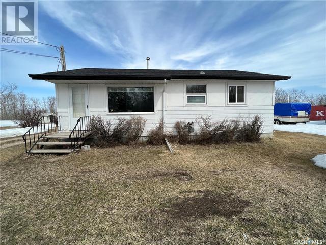120 2nd Avenue N, House detached with 2 bedrooms, 1 bathrooms and null parking in Pelly SK | Card Image