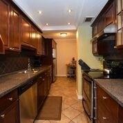 2305 - 1333 Bloor St, Condo with 2 bedrooms, 1 bathrooms and 1 parking in Mississauga ON | Image 2