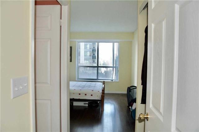 309 - 29 Pemberton Ave, Condo with 2 bedrooms, 2 bathrooms and 1 parking in Toronto ON | Image 3