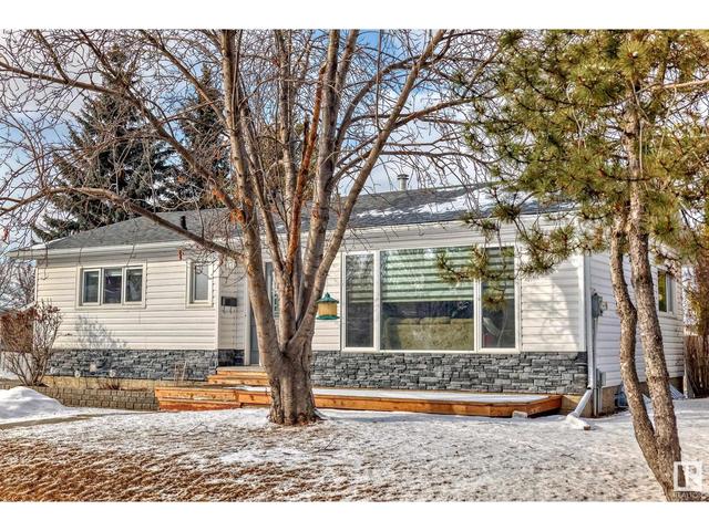 14 Falcon Cr, House detached with 4 bedrooms, 2 bathrooms and 4 parking in St. Albert AB | Image 7