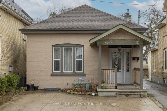 633 Elias St, House detached with 2 bedrooms, 1 bathrooms and 2 parking in London ON | Image 1