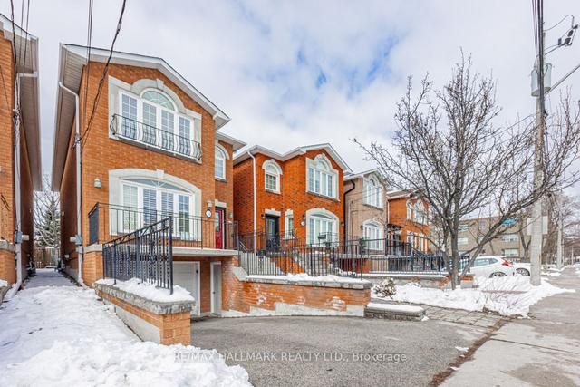 34 Burley Ave, House detached with 3 bedrooms, 4 bathrooms and 2 parking in Toronto ON | Image 12