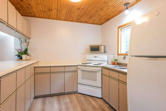 1165 County Road 620 Rd, House detached with 2 bedrooms, 1 bathrooms and 12 parking in North Kawartha ON | Image 4