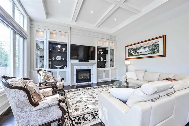 39 Ambrose Rd, House detached with 4 bedrooms, 7 bathrooms and 6 parking in Toronto ON | Image 6
