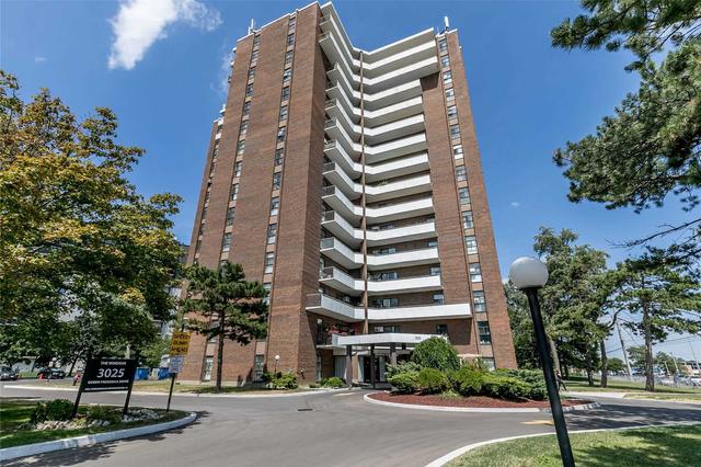508 - 3025 Queen Frederica Dr, Condo with 3 bedrooms, 2 bathrooms and 1 parking in Mississauga ON | Image 1