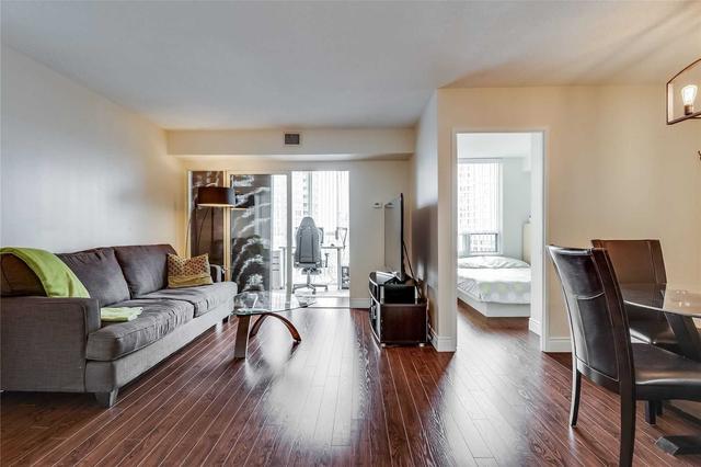 711 - 265 Enfield Pl, Condo with 2 bedrooms, 2 bathrooms and 1 parking in Mississauga ON | Image 9