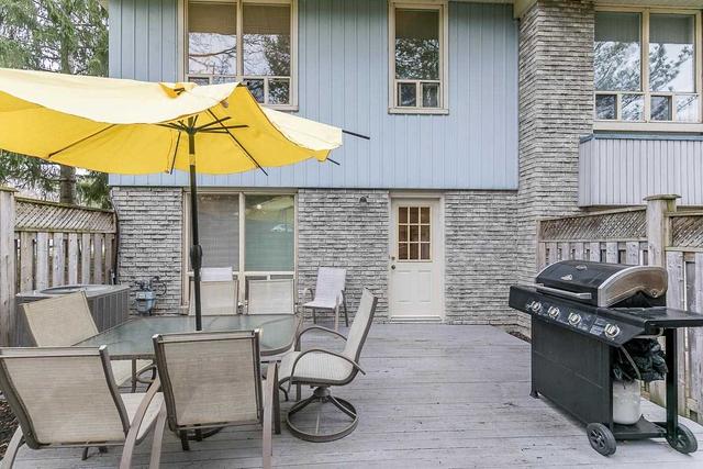 109 Poplar Cres, Condo with 4 bedrooms, 2 bathrooms and 2 parking in Aurora ON | Image 25