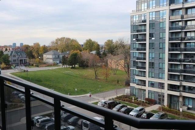 719 - 372 Highway 7 E, Condo with 1 bedrooms, 1 bathrooms and 1 parking in Richmond Hill ON | Image 8
