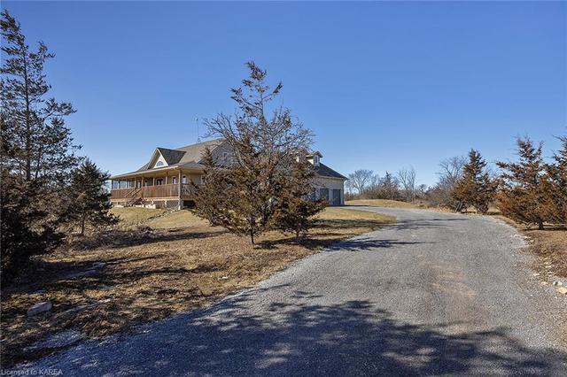 5382 Longswamp Road, House detached with 4 bedrooms, 3 bathrooms and 8 parking in South Frontenac ON | Image 34