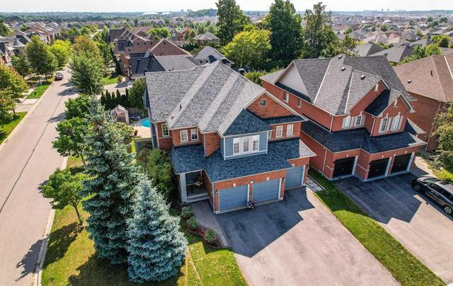 40 Splendor Dr, House detached with 5 bedrooms, 5 bathrooms and 9 parking in Whitby ON | Image 12