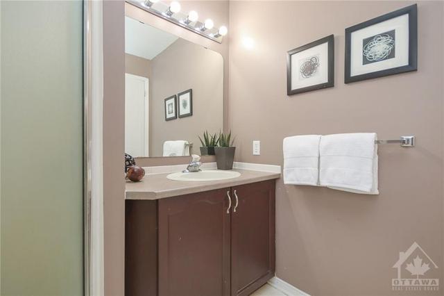 7 Deerchase Court, Townhouse with 3 bedrooms, 3 bathrooms and 2 parking in Ottawa ON | Image 16