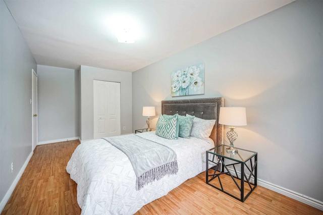 81 - 151 L'amoreaux Dr, Townhouse with 3 bedrooms, 2 bathrooms and 2 parking in Toronto ON | Image 10