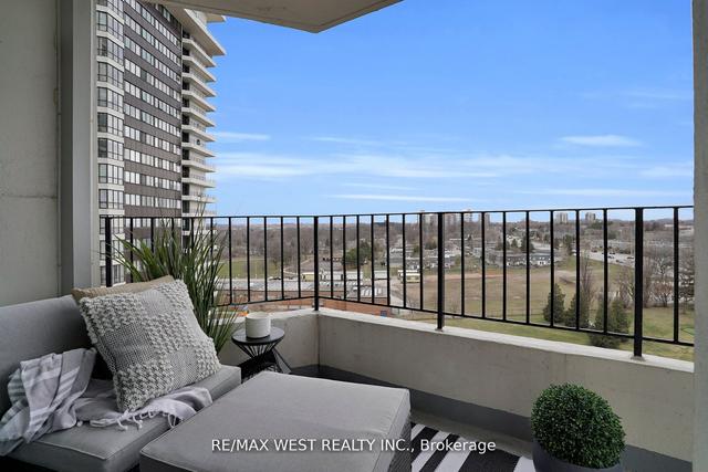 1217 - 1333 Bloor St, Condo with 2 bedrooms, 2 bathrooms and 1 parking in Mississauga ON | Image 19