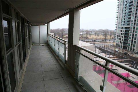 810 - 35 Bastion St, Condo with 2 bedrooms, 2 bathrooms and 1 parking in Toronto ON | Image 9