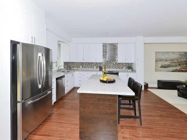 80 Ellington Dr, House detached with 4 bedrooms, 5 bathrooms and 2 parking in Toronto ON | Image 7