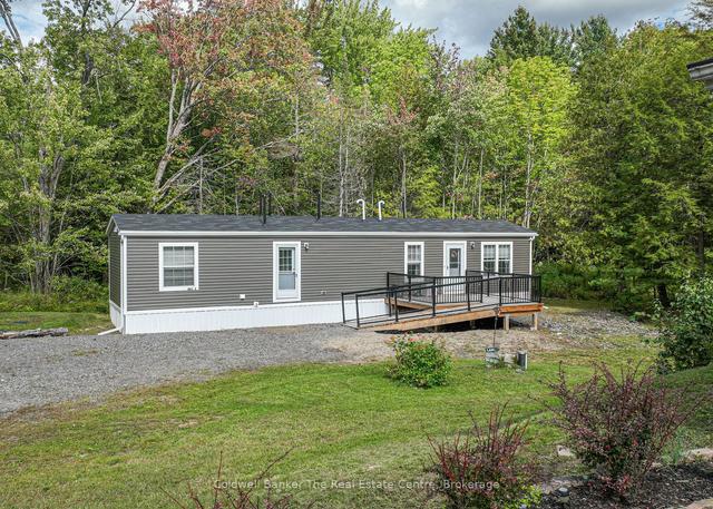 1108 Winhara Rd, House detached with 2 bedrooms, 2 bathrooms and 10 parking in Gravenhurst ON | Image 6