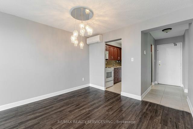 806 - 2665 Windwood Dr, Condo with 2 bedrooms, 1 bathrooms and 1 parking in Mississauga ON | Image 26