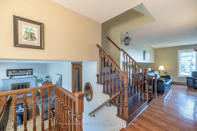 18 Northwood Cres, House detached with 3 bedrooms, 3 bathrooms and 6 parking in Guelph ON | Image 7