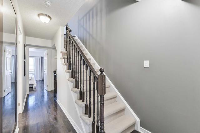 233 - 21 Ruttan St, Townhouse with 3 bedrooms, 2 bathrooms and 1 parking in Toronto ON | Image 8