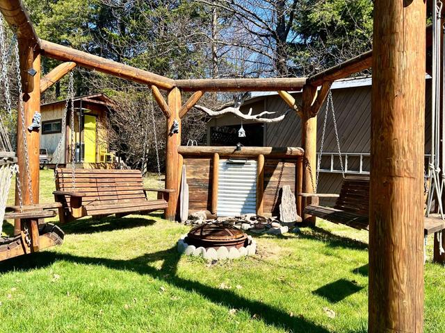 3583 Broadwater Rd, House detached with 3 bedrooms, 3 bathrooms and null parking in Central Kootenay J BC | Image 27