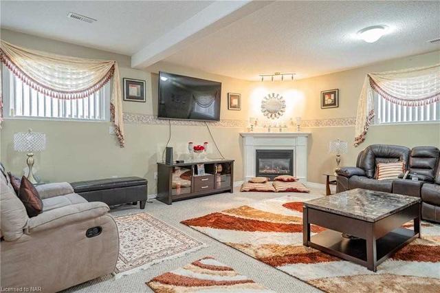 6883 Shannon Dr, House detached with 3 bedrooms, 4 bathrooms and 4 parking in Niagara Falls ON | Image 19