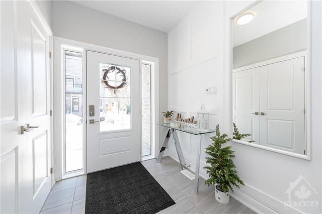 701 Reverie Private, Townhouse with 2 bedrooms, 3 bathrooms and 2 parking in Ottawa ON | Image 3