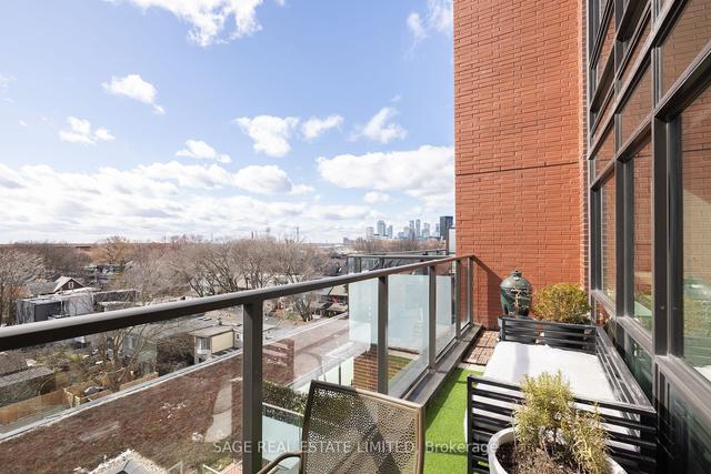 ph702 - 246 Logan Ave, Condo with 2 bedrooms, 1 bathrooms and 1 parking in Toronto ON | Image 10