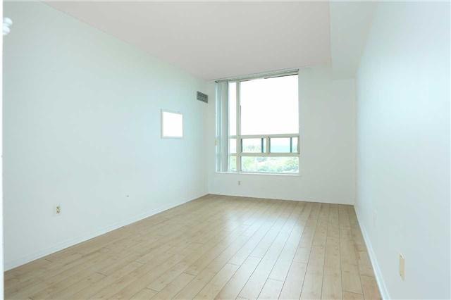 724 - 7805 Bayview Ave, Condo with 2 bedrooms, 2 bathrooms and 1 parking in Markham ON | Image 11