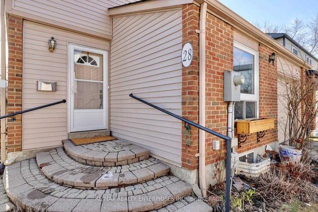 28 - 336 Queen St S, Townhouse with 3 bedrooms, 2 bathrooms and 2 parking in Mississauga ON | Image 23