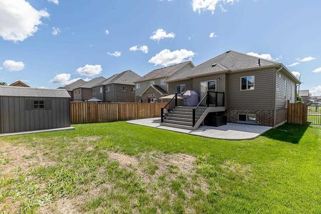 205 Gray Ave, House detached with 3 bedrooms, 3 bathrooms and 6 parking in New Tecumseth ON | Image 35