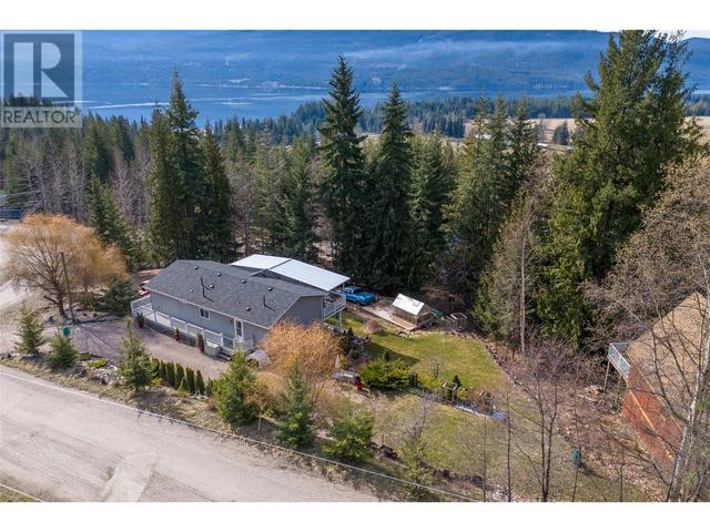 2715 Fraser Road, House other with 3 bedrooms, 3 bathrooms and 6 parking in Columbia Shuswap F BC | Image 48