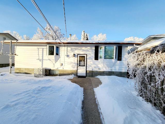 5319 52 Street, House detached with 3 bedrooms, 2 bathrooms and 2 parking in Camrose County AB | Image 25
