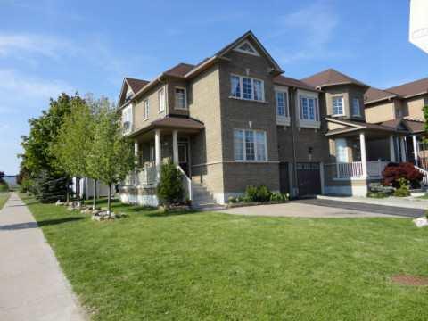2 Woodruff Rd, House semidetached with 4 bedrooms, 4 bathrooms and 3 parking in Markham ON | Image 1