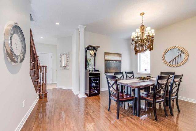 1418 Gulledge Tr, House detached with 4 bedrooms, 3 bathrooms and 4 parking in Oakville ON | Image 5