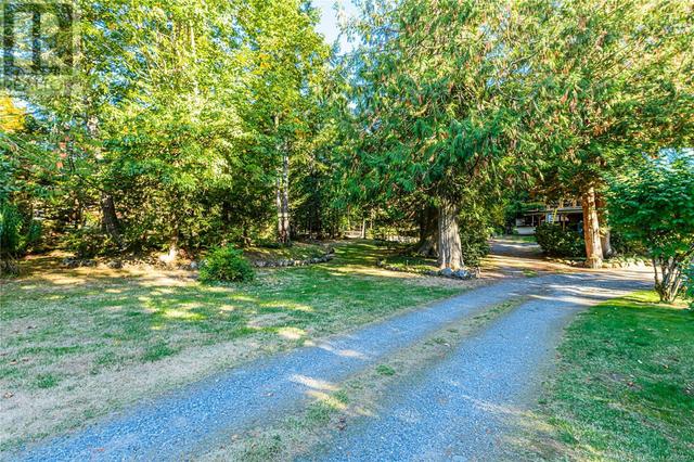 1386 Carlton Dr, House detached with 4 bedrooms, 2 bathrooms and null parking in Cowichan Valley B BC | Image 10