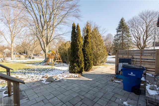 30 Broadway Avenue E, House detached with 3 bedrooms, 1 bathrooms and null parking in Chatham Kent ON | Image 25